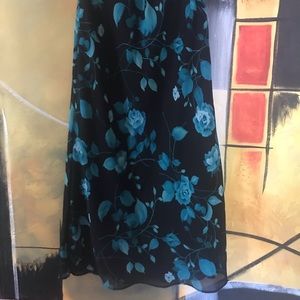 Women’s size 6 long skirt black with teal detail